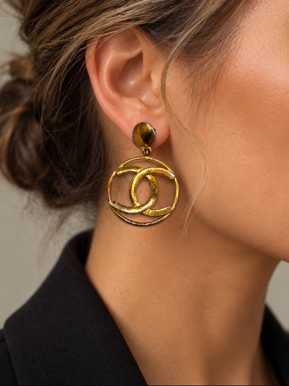 CHANEL Vintage B17K Gold CC Logo Circle Drop Statement Earrings